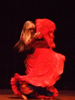 Artemis performs a traditional Turkish Romany dance for Belly Dance Magic 2007 447B