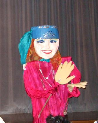 Devra Johari's 9 foot dancing puppet at Belly Dance Magic 2007