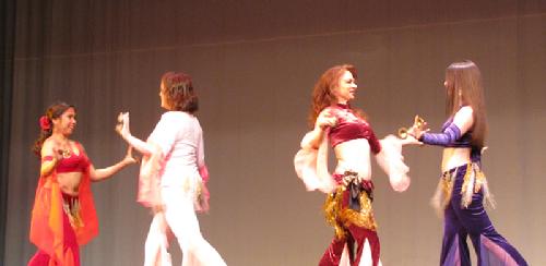 Rowena, Stephania, Piper, and Stephanie dance Raks Kahti at Moments of Magic 2009